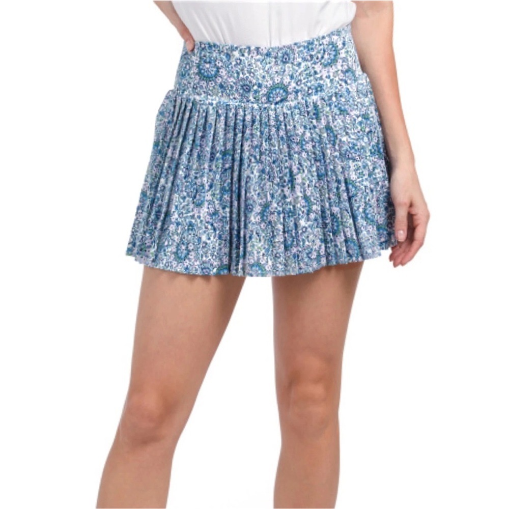 💙💜Laura Ashley Blue Floral Print UPF 50 Pleated Mini Skort Size M💙💜